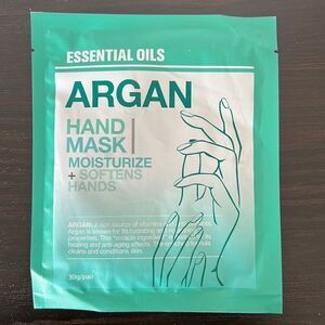 Essential oils Argan hand mask